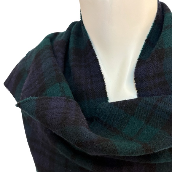 Howlin Scotland 100% Lambswool Plaid Scarf 🇬🇧– Black Watch Tartan - Picture 5 of 10